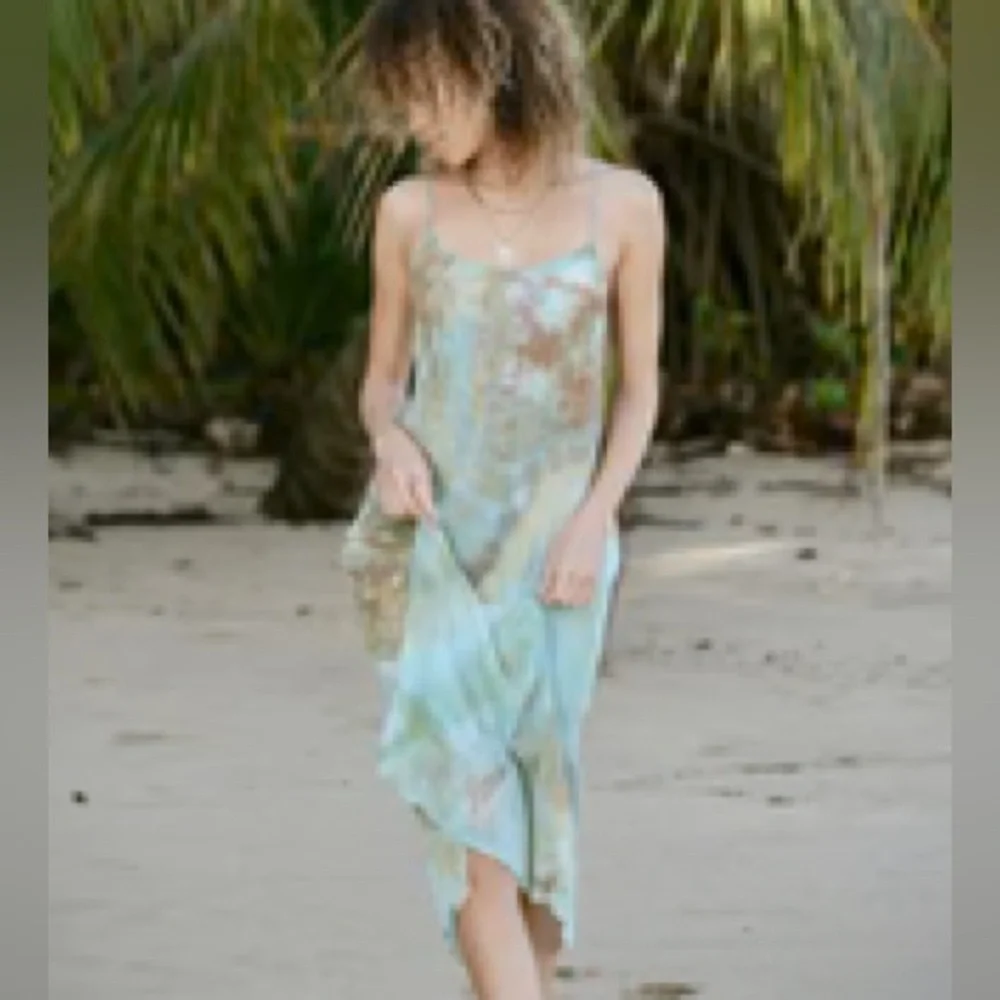 Sueno Crinkle Chiffon Dress - Picture 8 of 14